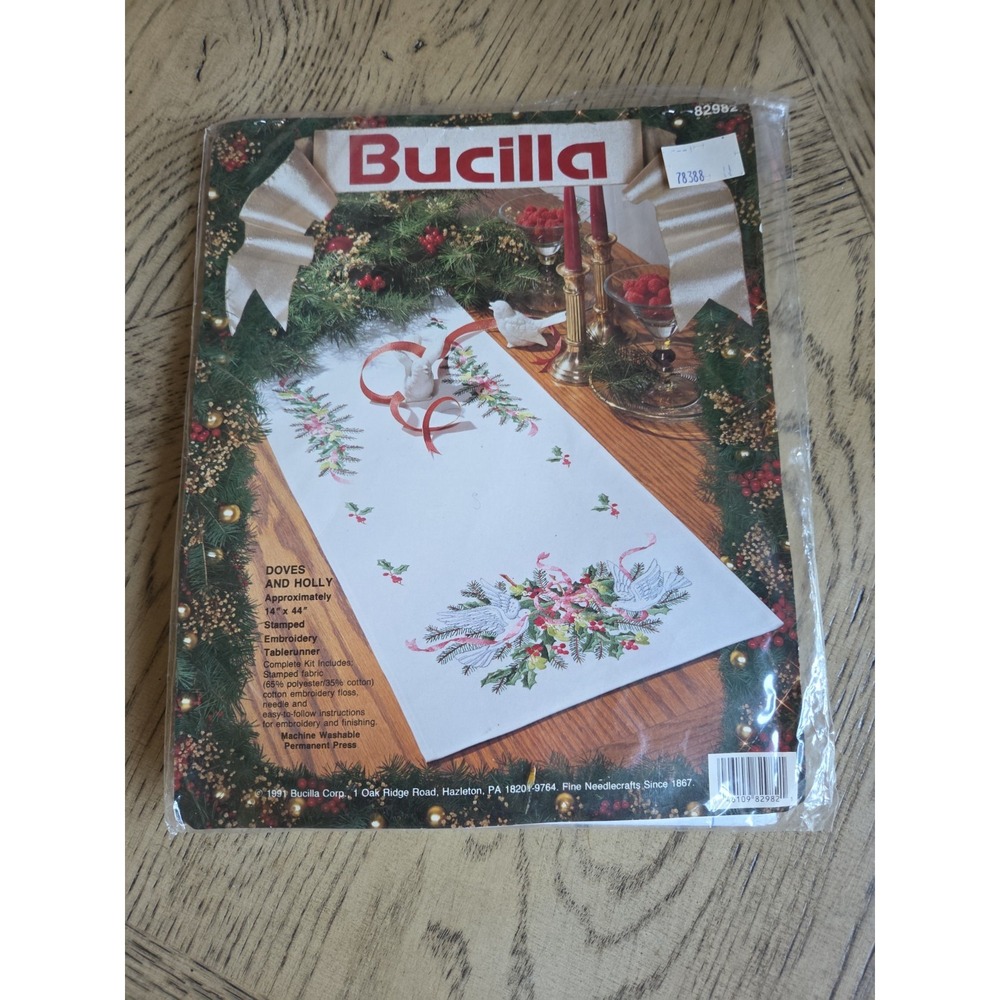 Vintage Bucilla Stamped Embroidery Tablerunner Kit DOVES AND HOLLY 14"x44" New